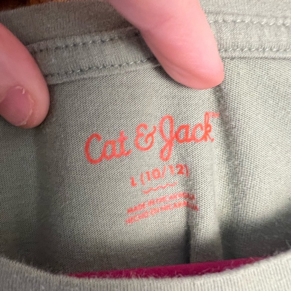 Cat & Jack Tee, Green with Floral Heart graphic, Girl’s L (10/12) - Picture 3 of 3